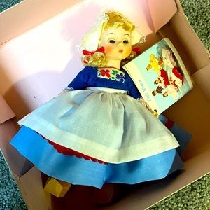 Madame Alexander Doll Netherlands 591